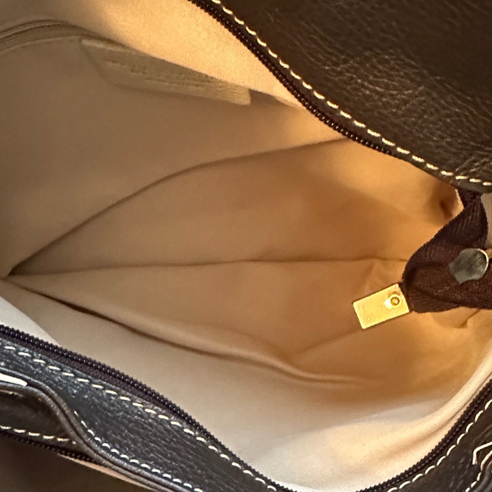 Elegant Cream Made In Italy Leather Crossbody  or Shoulder Bag with Brown strap - Picture 6 of 9